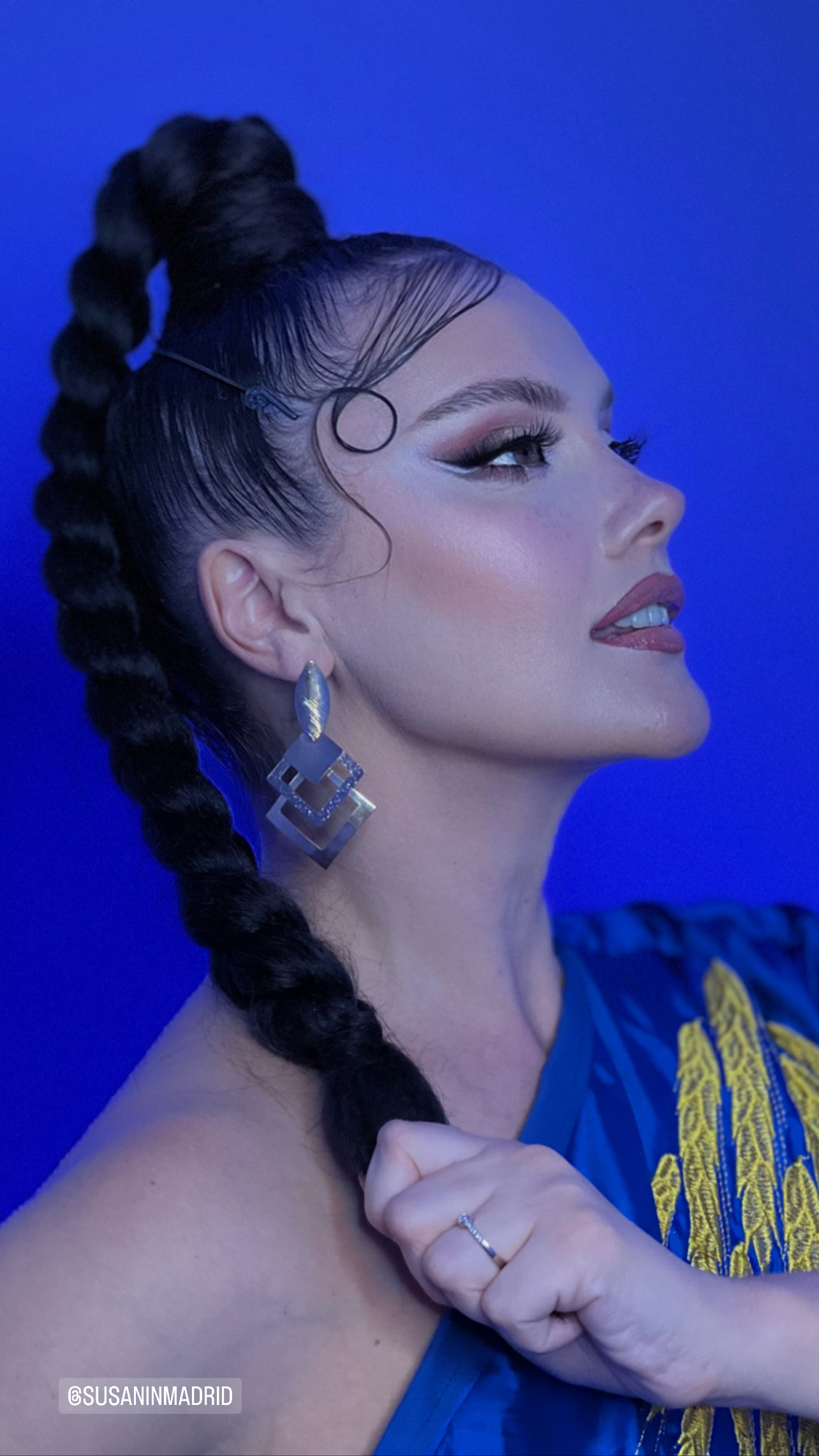 Peinado sencillos para boda invitada